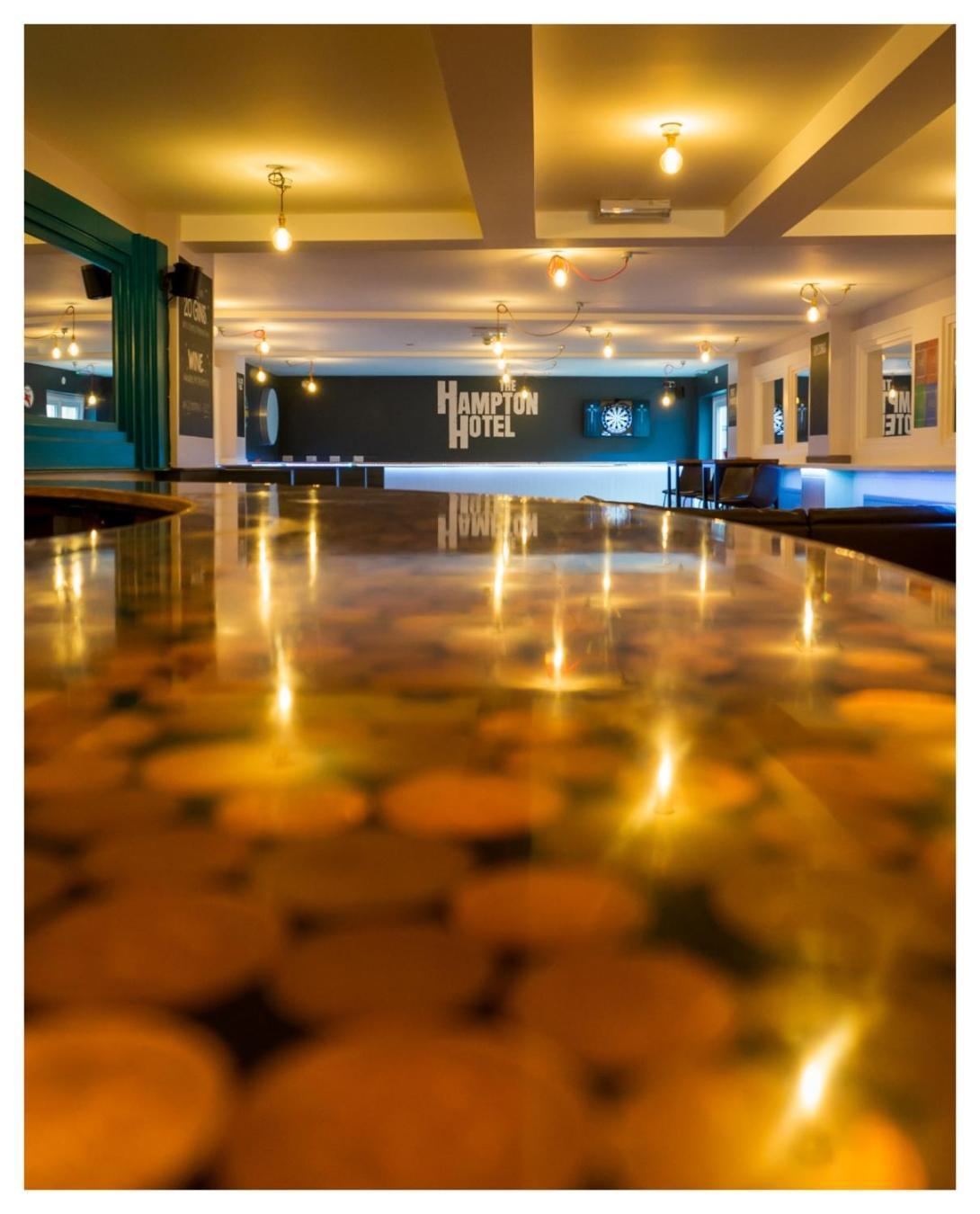 Hampton Hotel & Restaurant Llandrindod Wells Eksteriør bilde